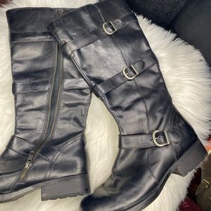 Quality Black genuine leather Born size 10 worn once!!! They look brand NEW!!